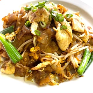 L - Kua Kai Noodle
